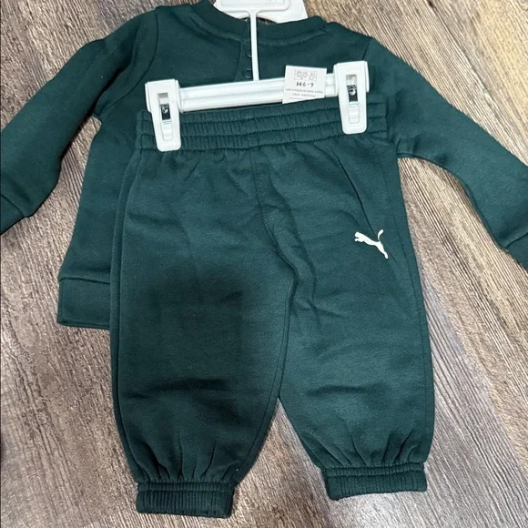 Puma Dark Green Baby Tracksuit with Beige Accents - Picture 5 of 7